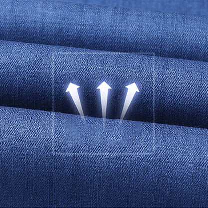 Wide straight-leg, perfectly shapes the legs, a must-have for men.
