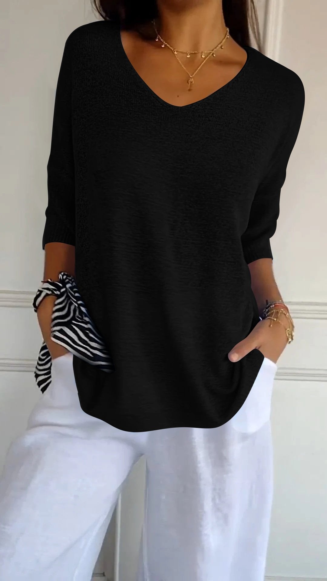 💖🥰Solid Color Knitted V-neck Top