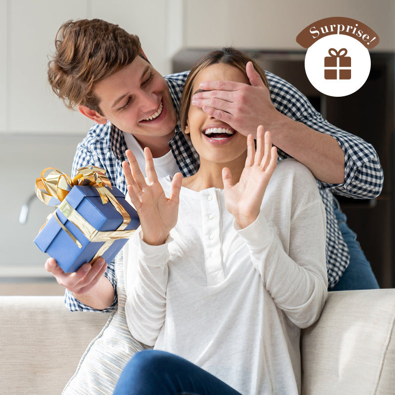 Elegant Women's Tote Bag With Shining Heart Charm