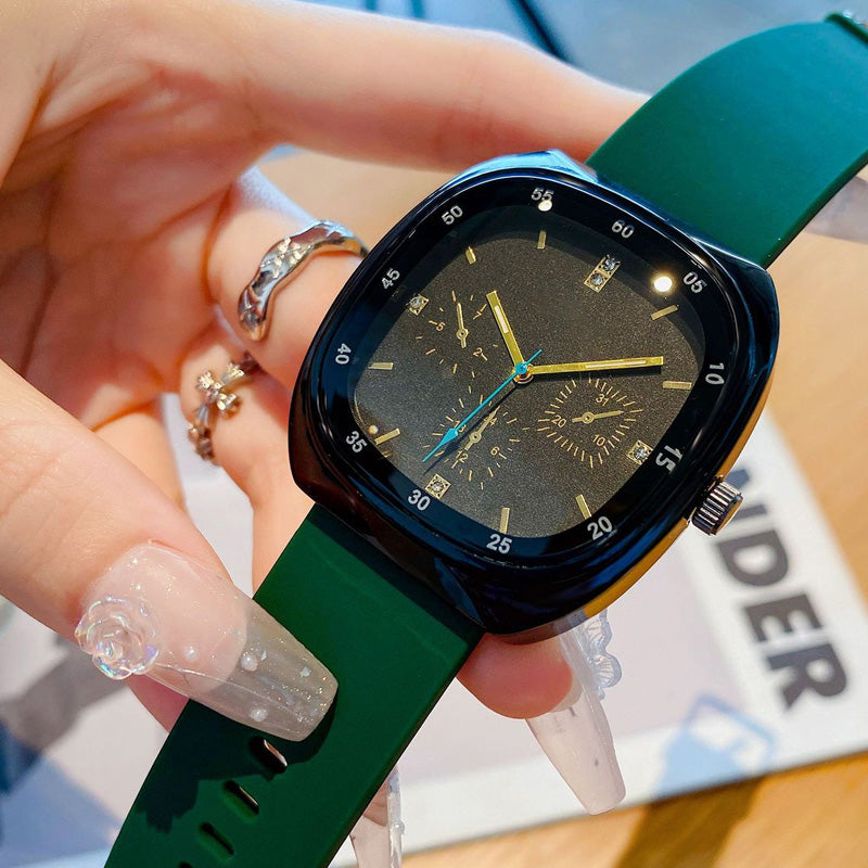 Stylish Large Dial Watch