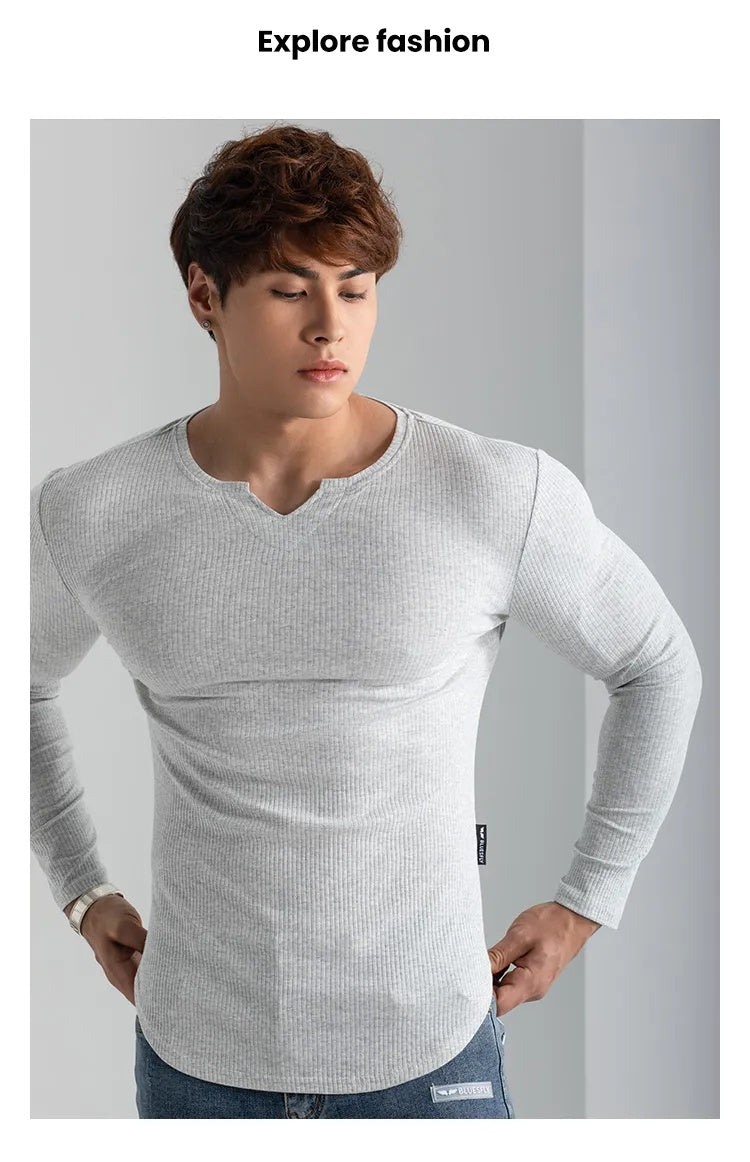 V-Neck Long-Sleeved Sports T-Shirt