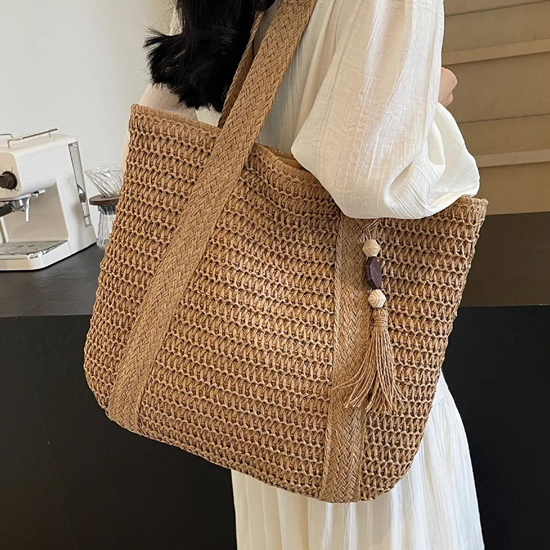 New Large Capacity Fringe Accessory Straw Beach Bag
