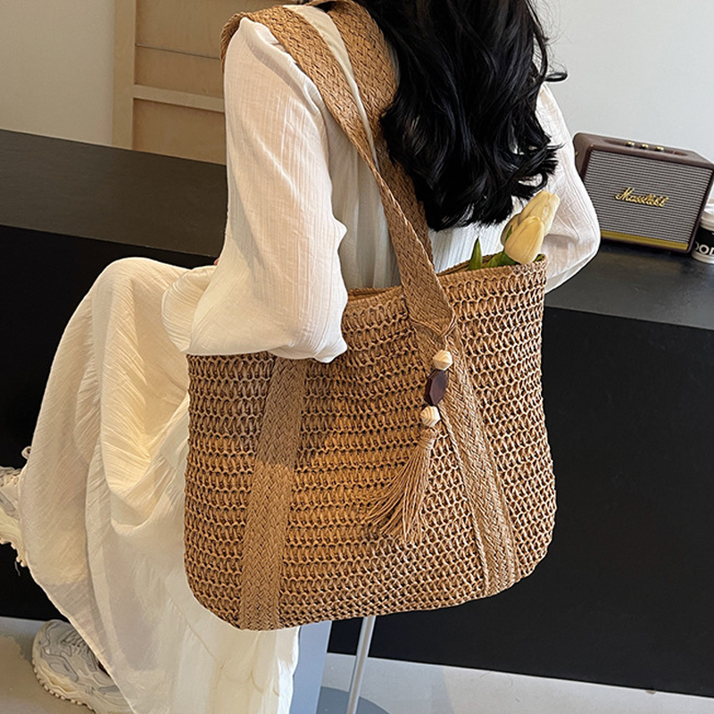 New Large Capacity Fringe Accessory Straw Beach Bag