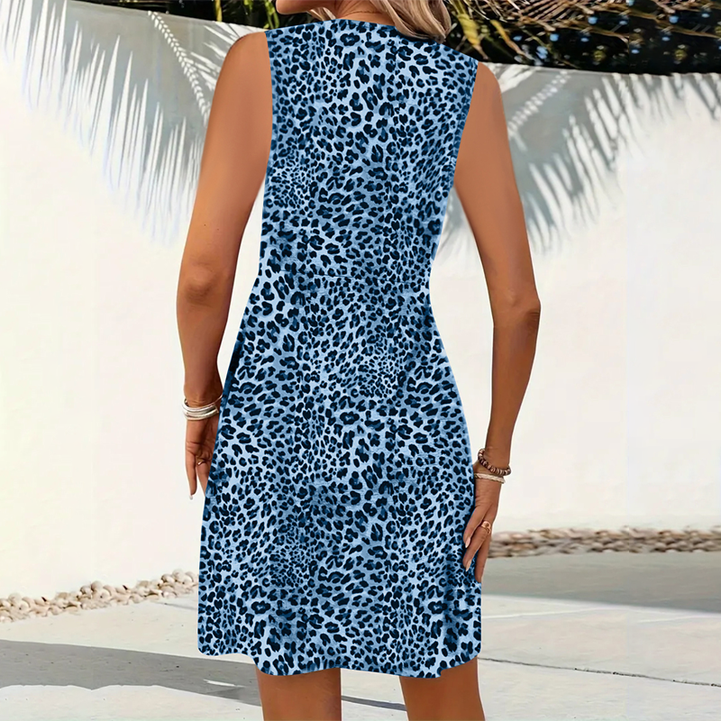 💥Women's V-neck dress with leopard print – Bold, Flattering, Versatile 🌟