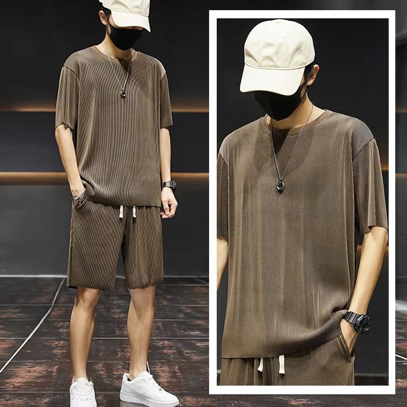 Men’s Quick-drying Ice Silk Short-sleeve Tee & Shorts 2-piece Set